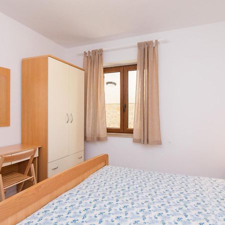 Apartmani Pina Krk Town Esterno foto