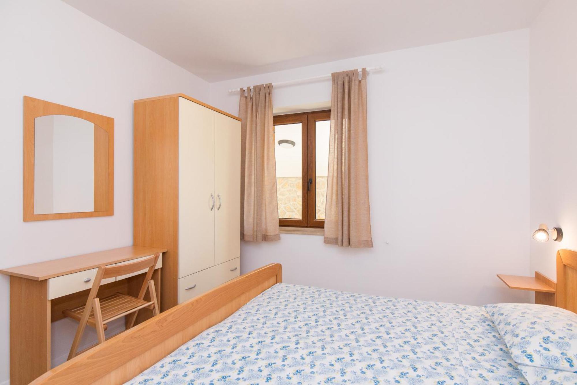 Apartmani Pina Krk Town Esterno foto