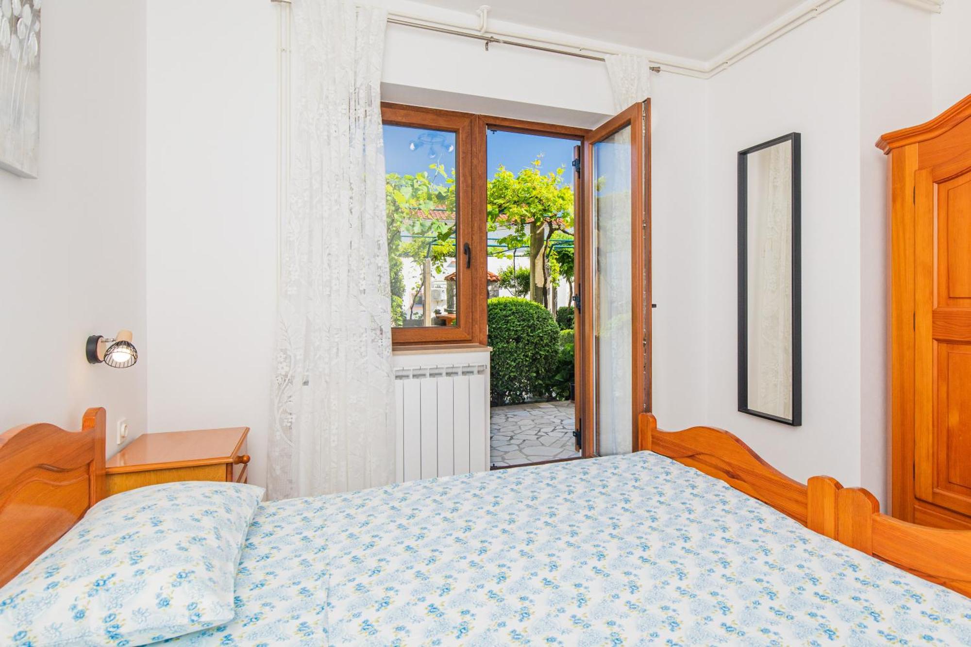 Apartmani Pina Krk Town Esterno foto