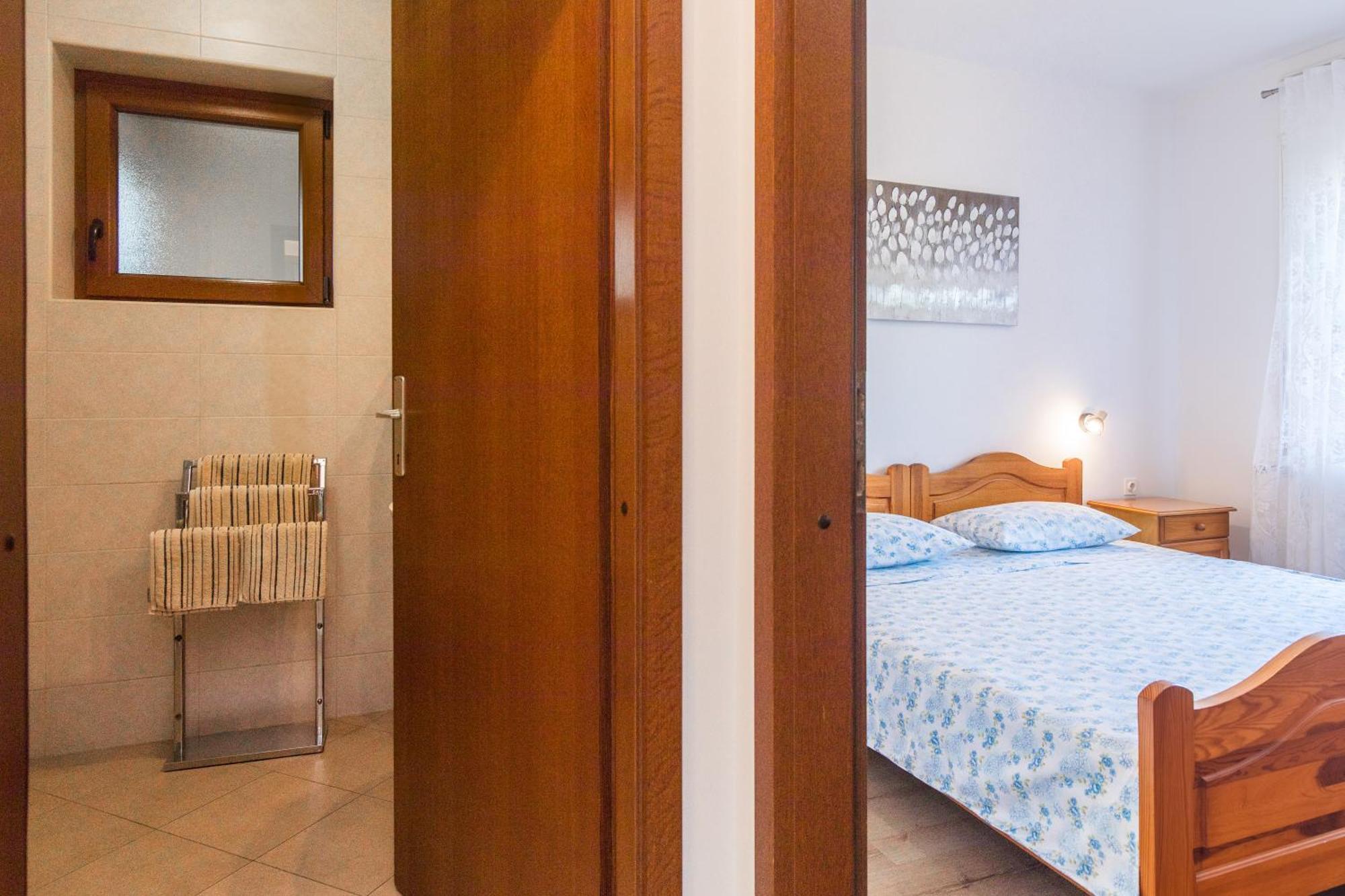 Apartmani Pina Krk Town Esterno foto